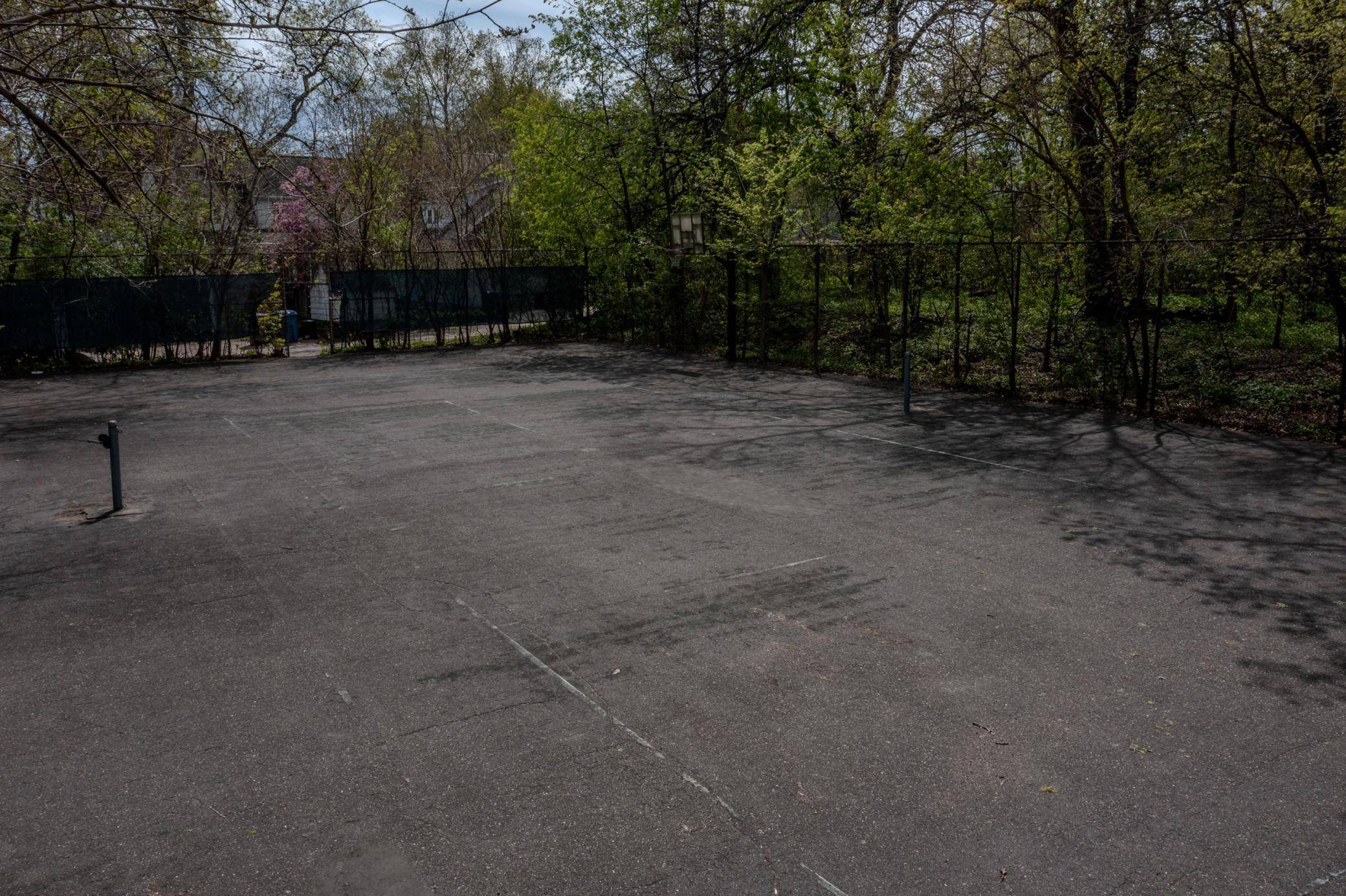 316 1/2 E Minnehaha Pkwy, Minneapolis, MN 55419