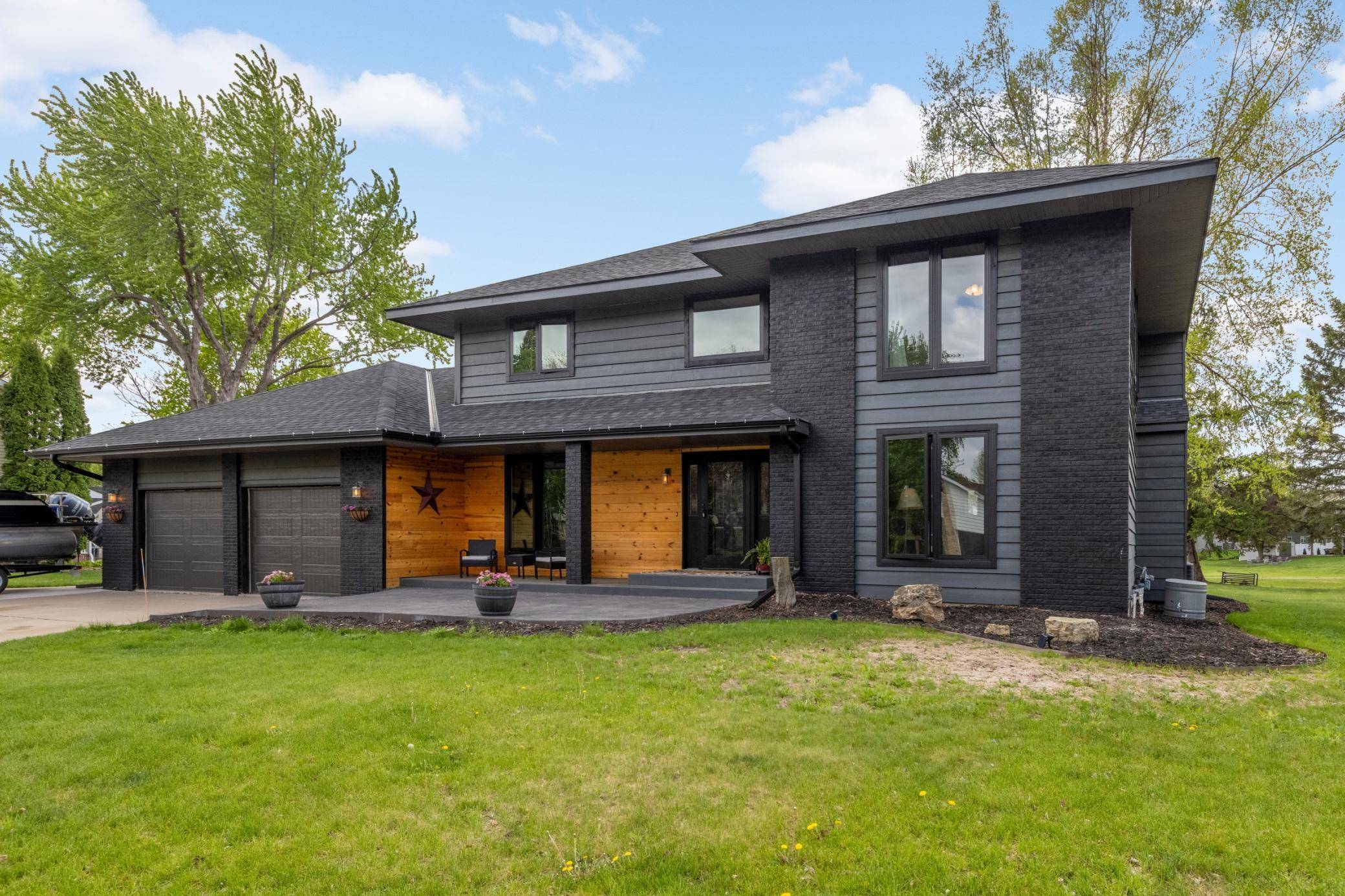 1840 Brittany RD, Hastings, MN 55033