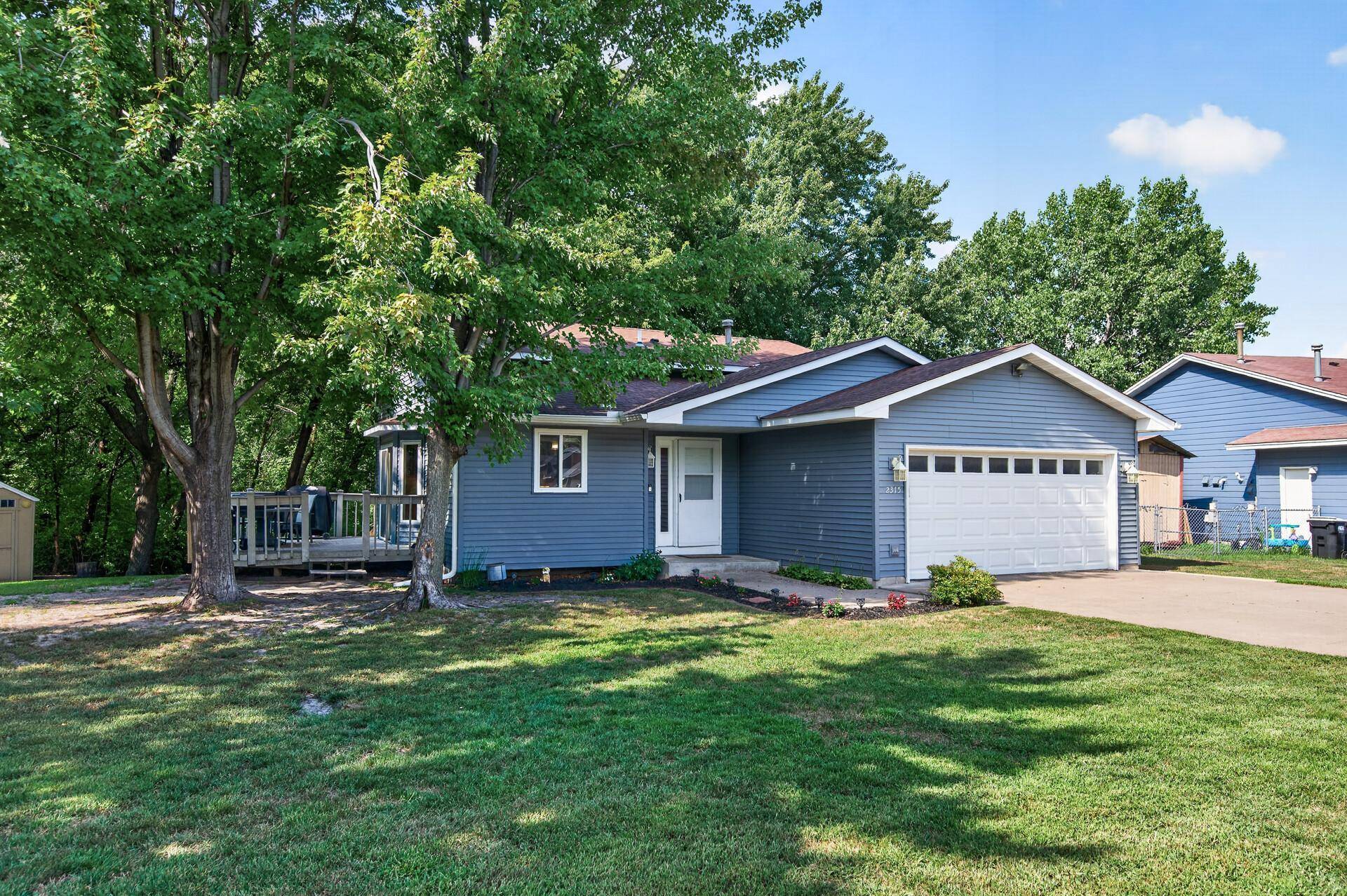 2315 138th LN NW, Andover, MN 55304
