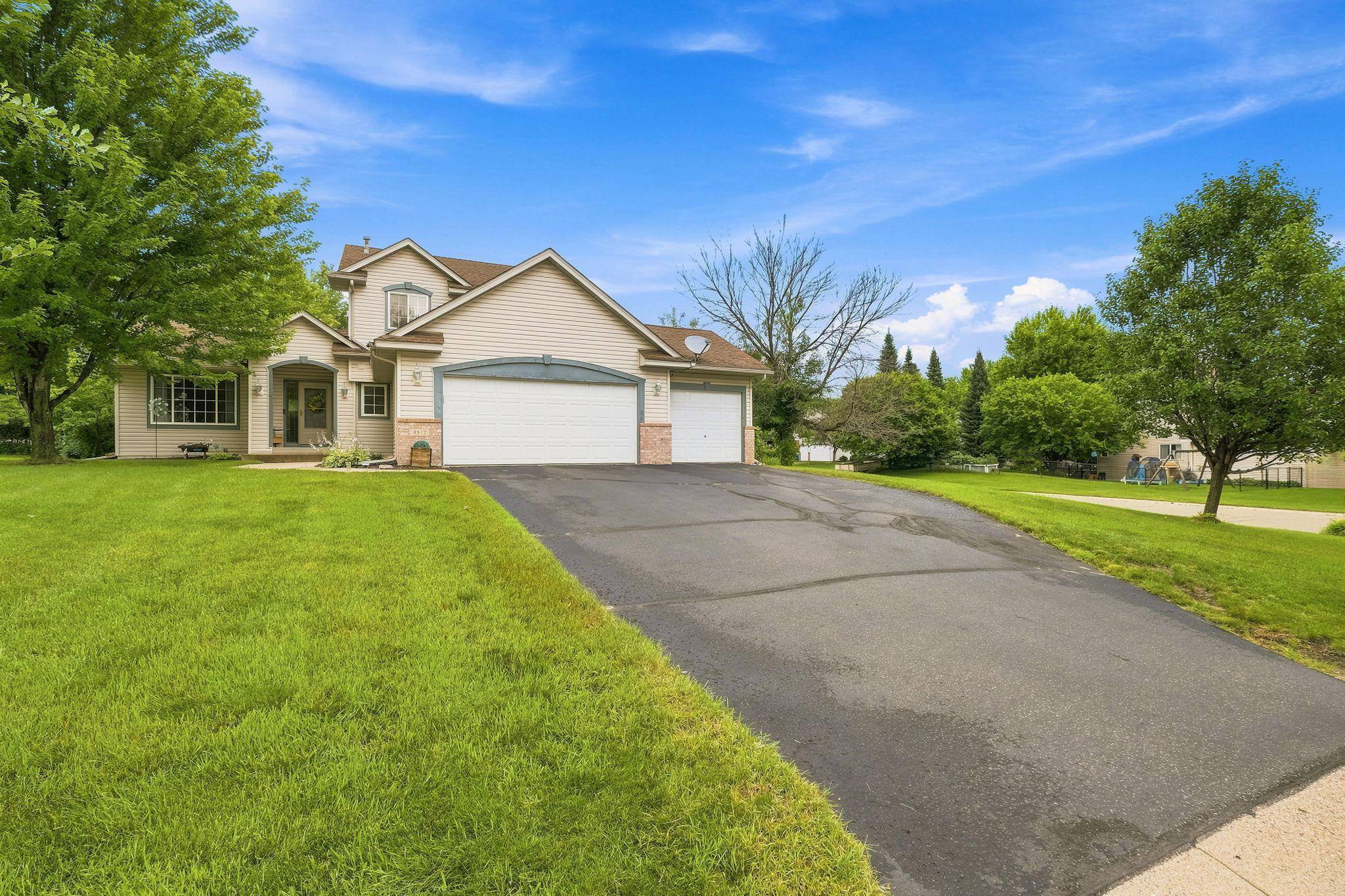 4512 Mcallister AVE NE, Saint Michael, MN 55376