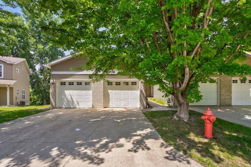 3132 River Falls CT NW, Rochester, MN 55901