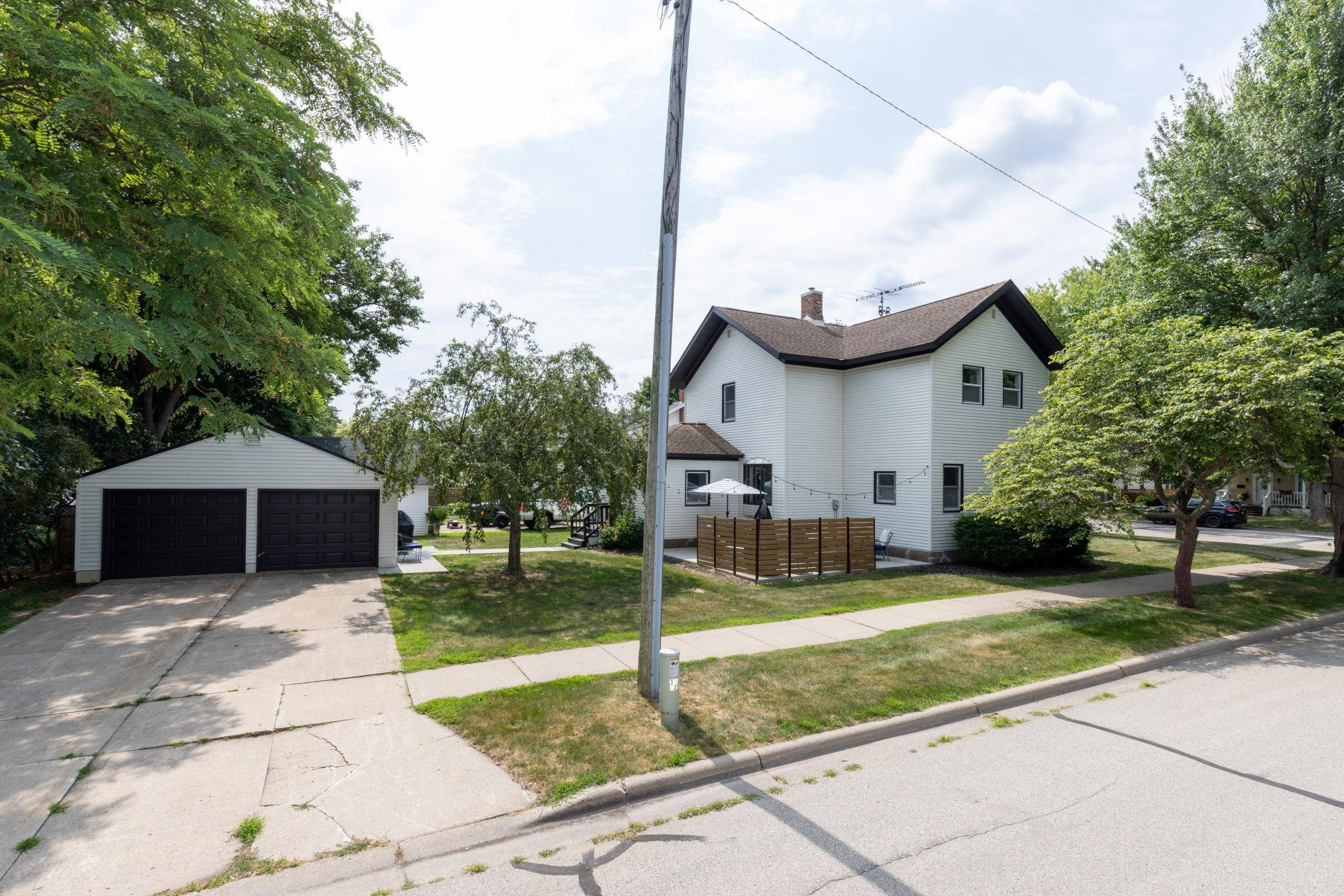 203 S Garden ST, Lake City, MN 55041