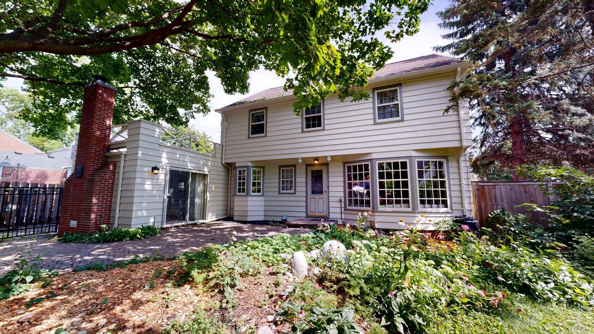 420 9th ST SW, Willmar, MN 56201