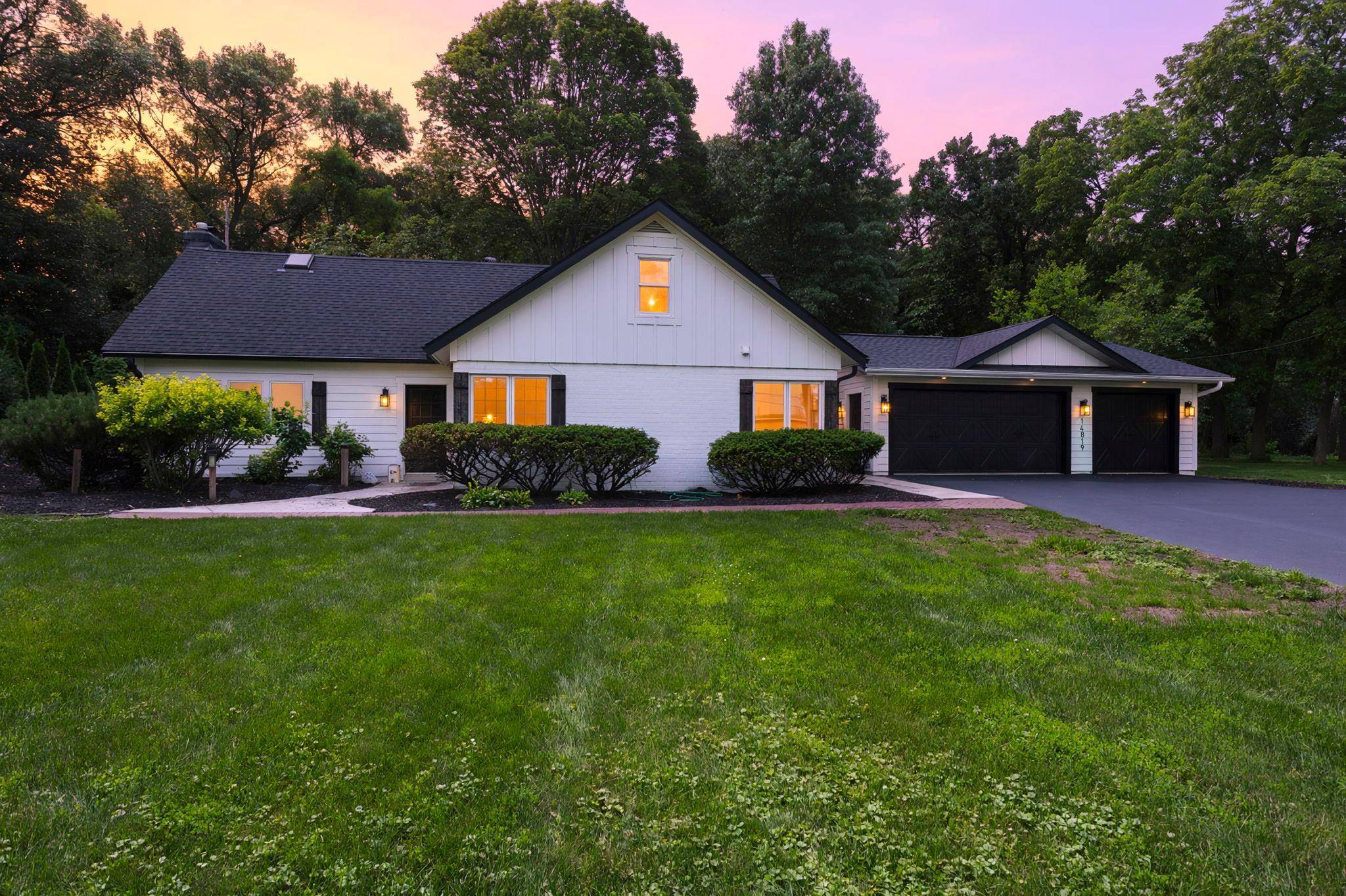 14819 Margaret PL, Minnetonka, MN 55345