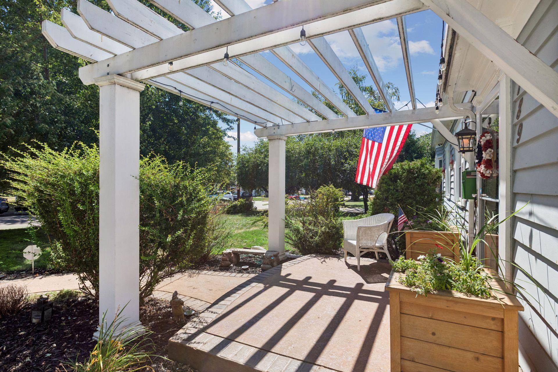 1789 Asbury ST, Falcon Heights, MN 55113