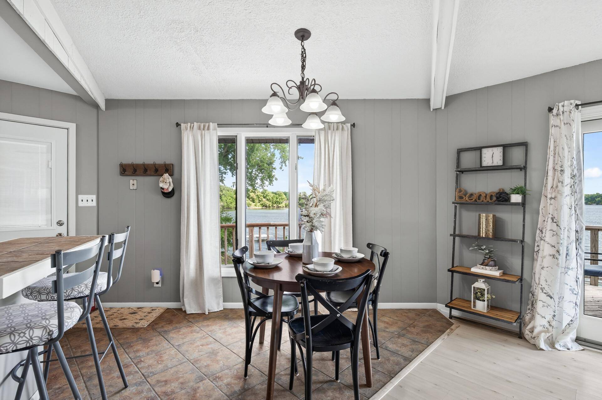 1794 Lawrence CIR NW, Annandale, MN 55302