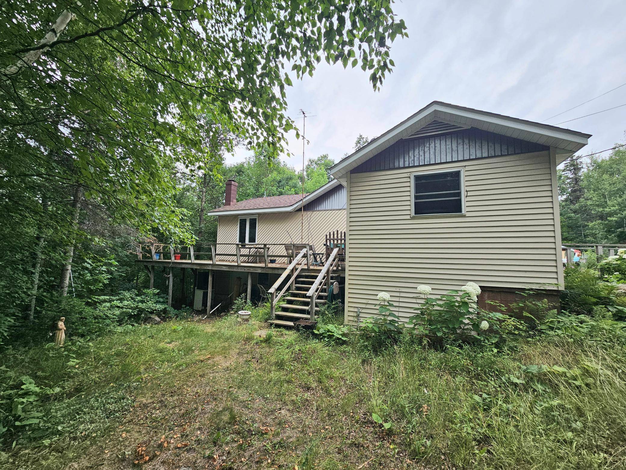 3306 Breezy Point RD, Tower, MN 55790