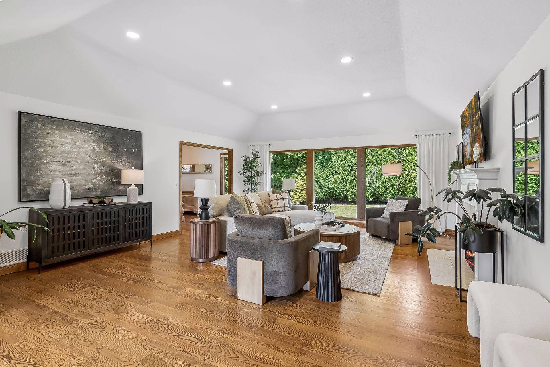 5231 Green Farms RD, Edina, MN 55436