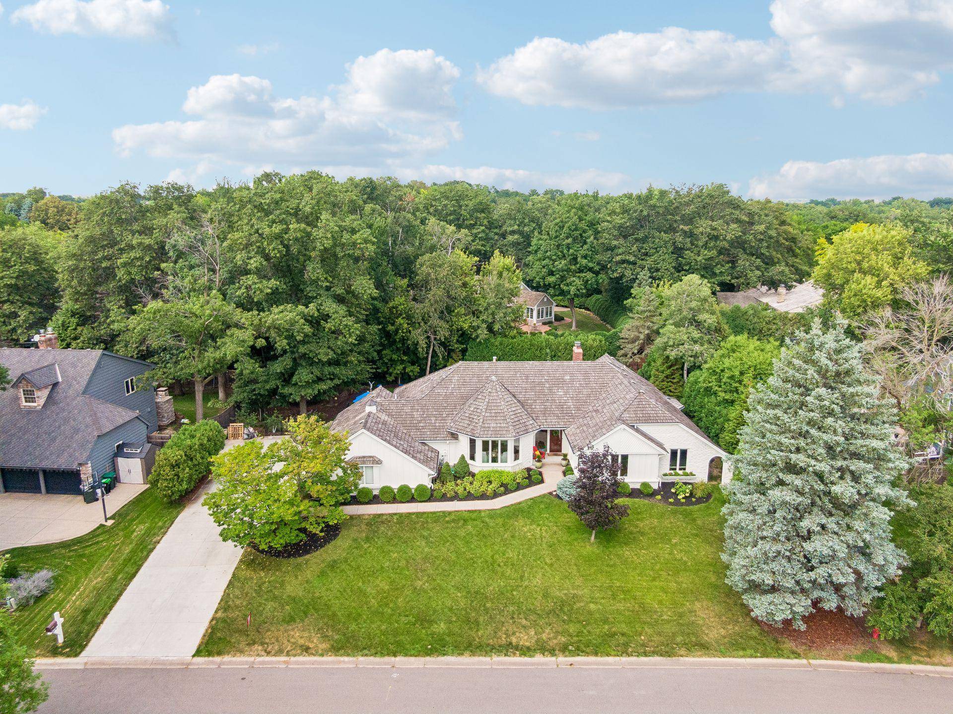 5231 Green Farms RD, Edina, MN 55436