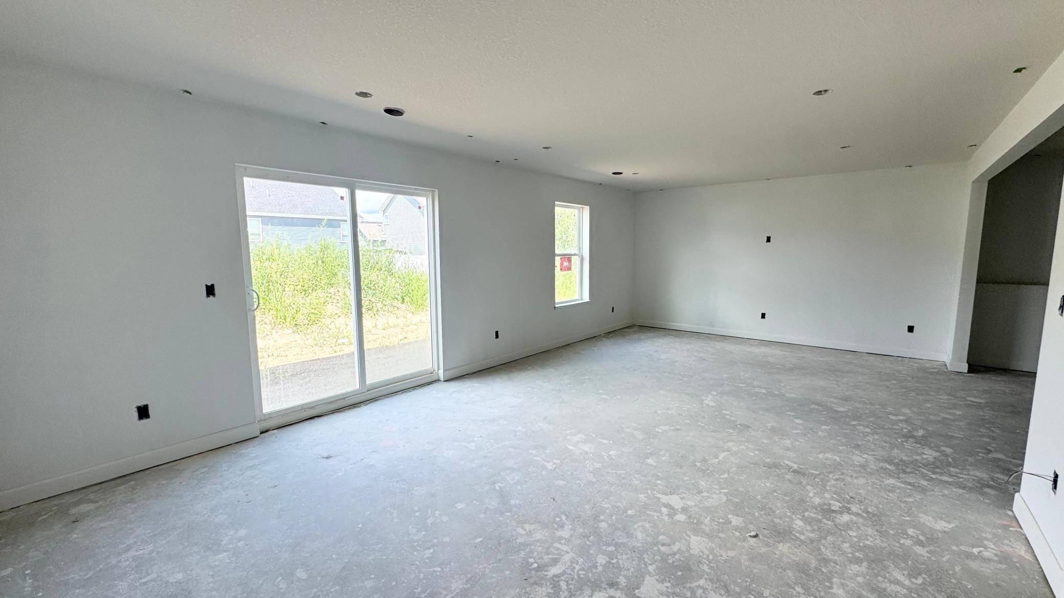 1907 Dogwood CT, Carver, MN 55315