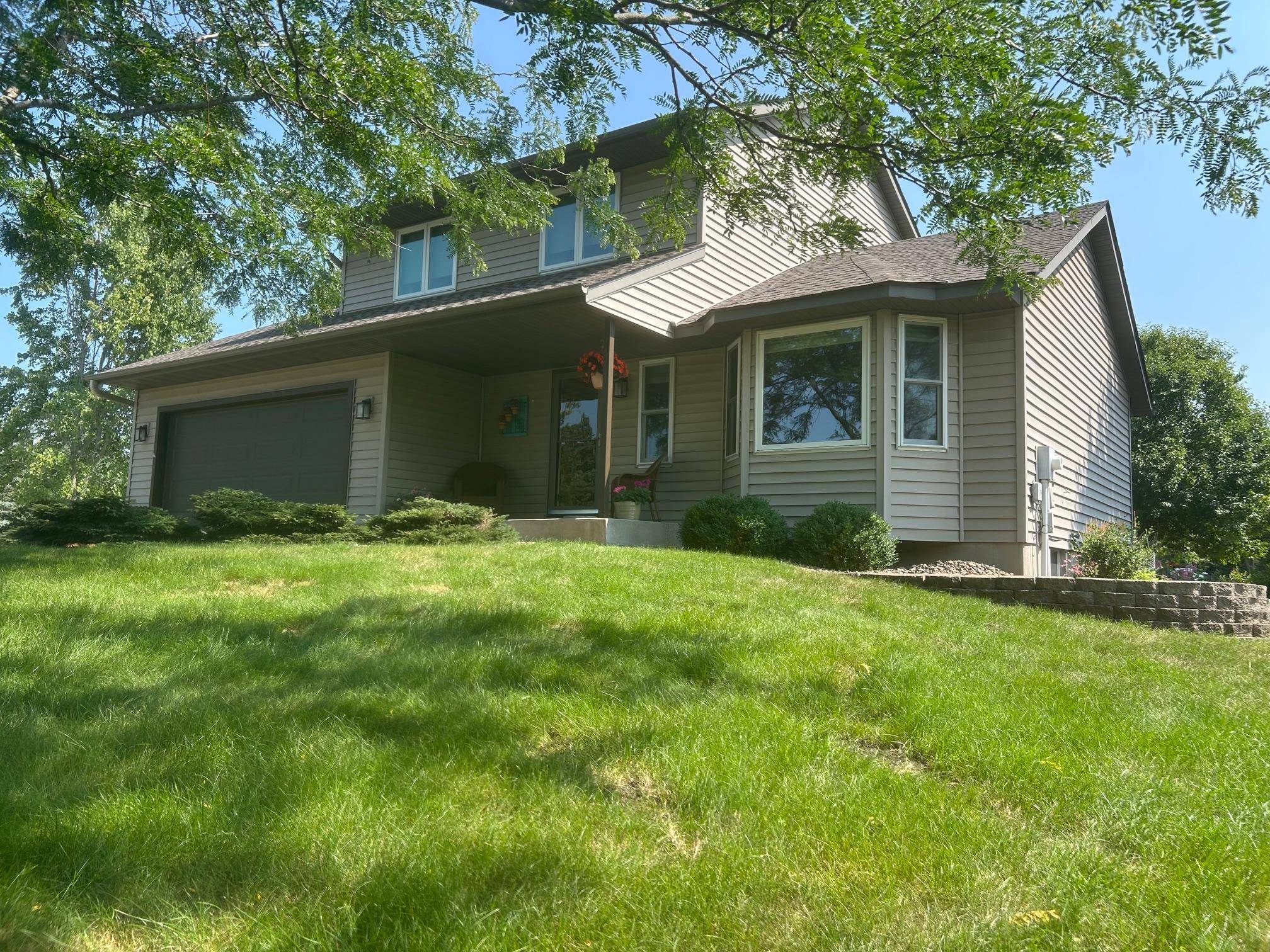 899 Wert RD, Hudson, WI 54016
