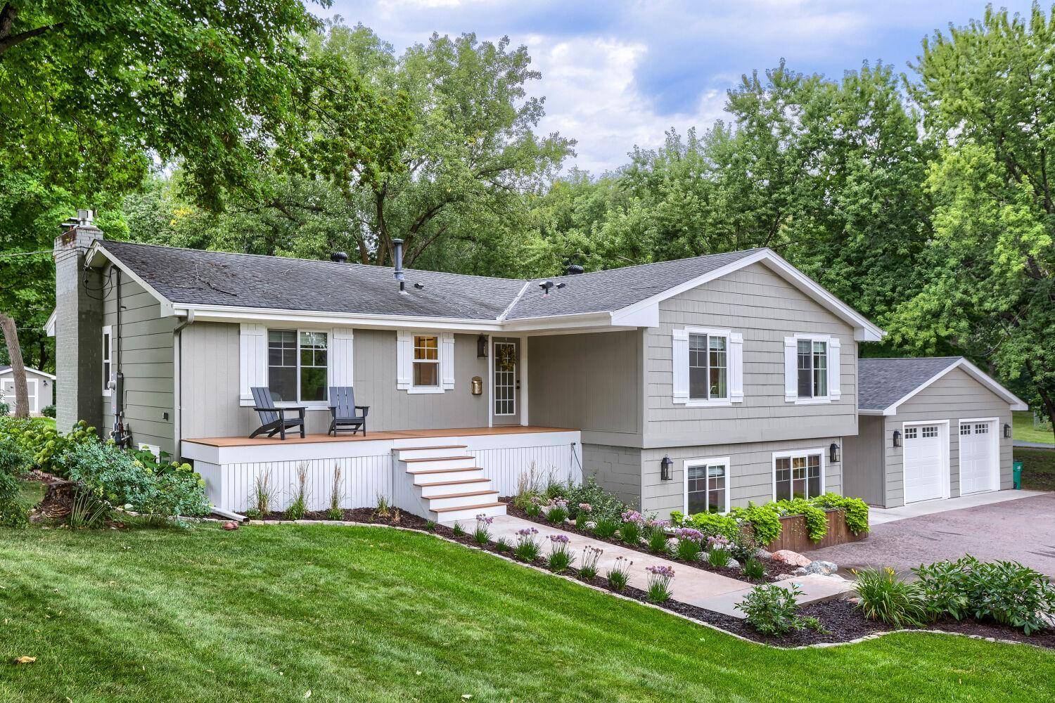 8605 Maple Grove Pkwy N, Maple Grove, MN 55311