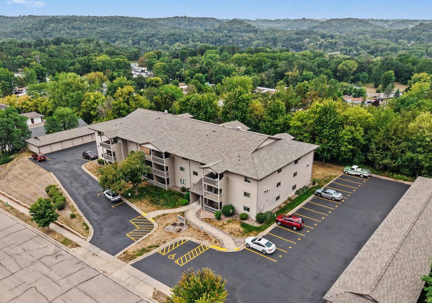1828 Perlich AVE #2A, Red Wing, MN 55066