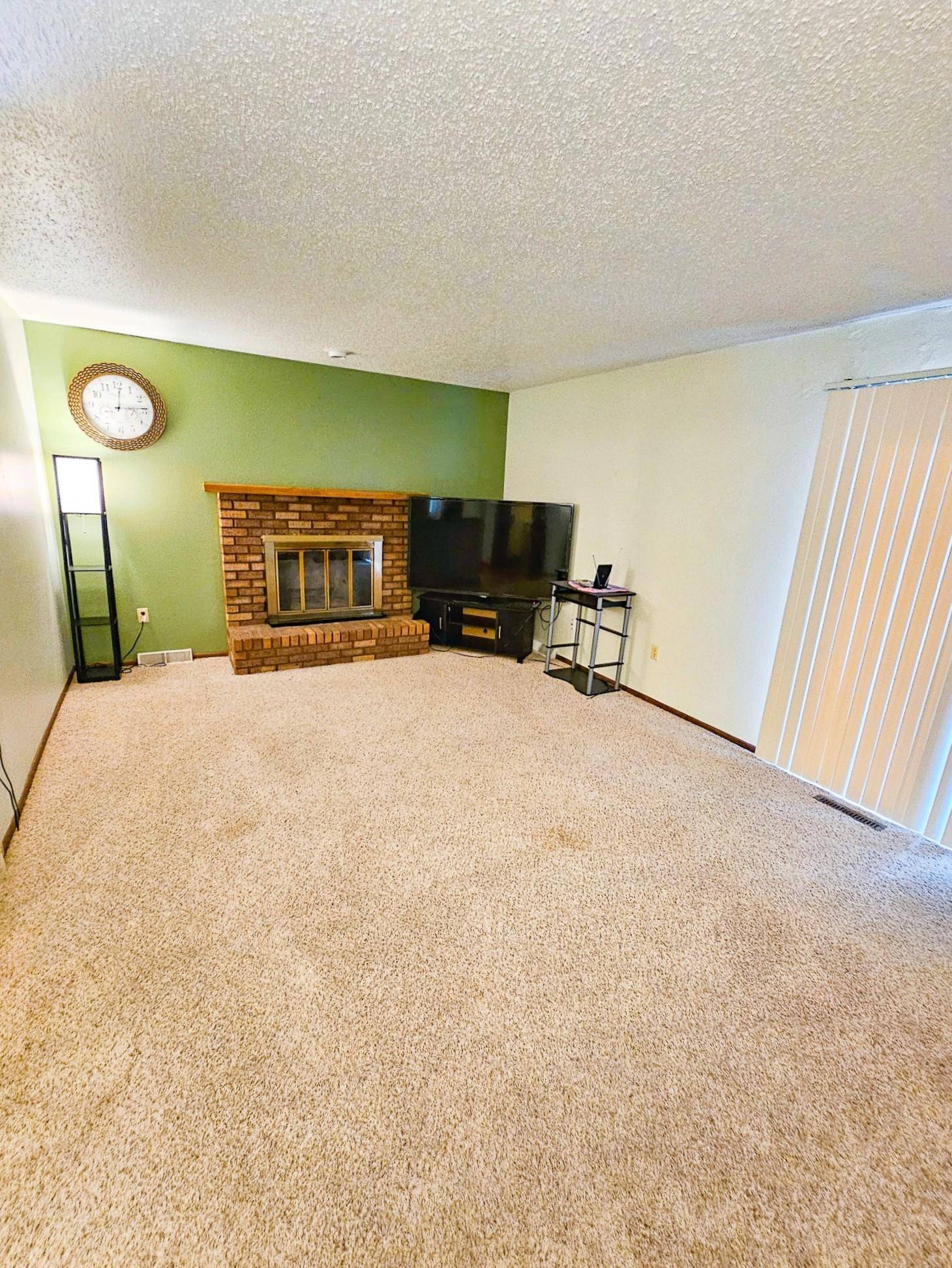 3014 17th ST S, Moorhead, MN 56560