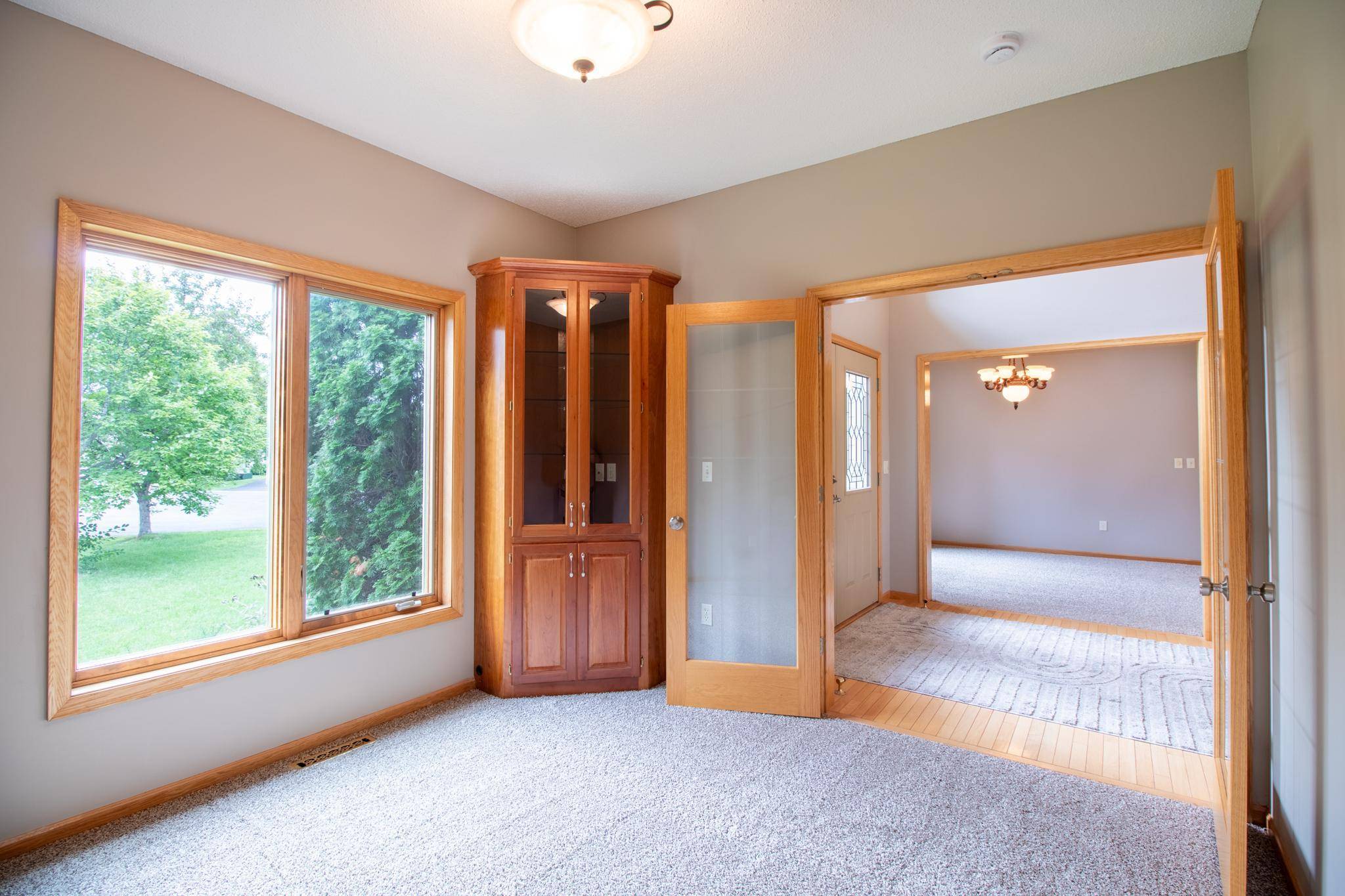 6739 Yellowstone LN N, Maple Grove, MN 55311