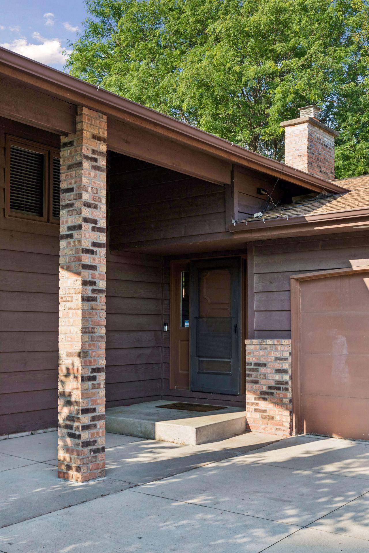 1490 29th AVE NW, New Brighton, MN 55112
