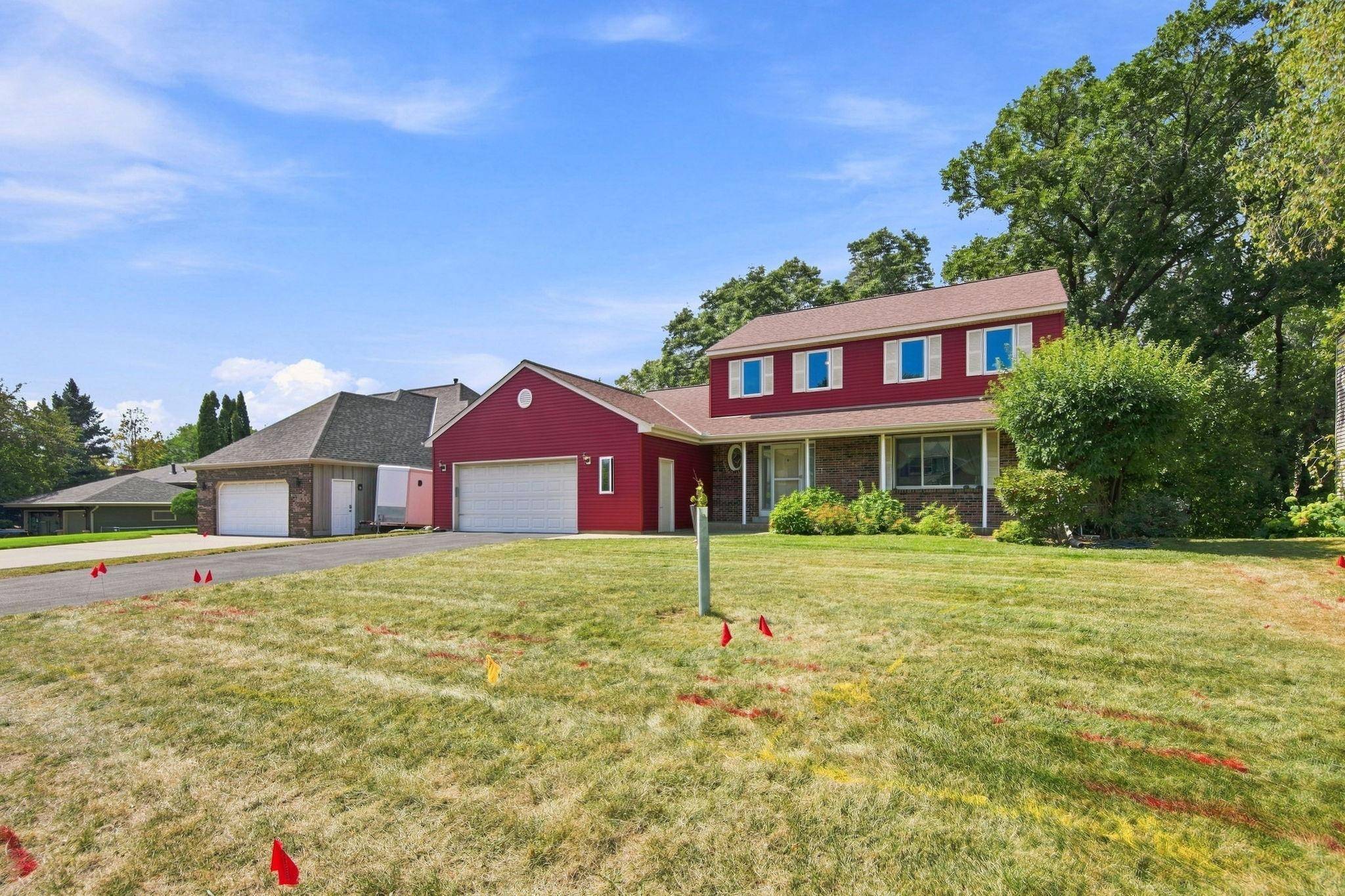 3017 Standridge PL, Maplewood, MN 55109