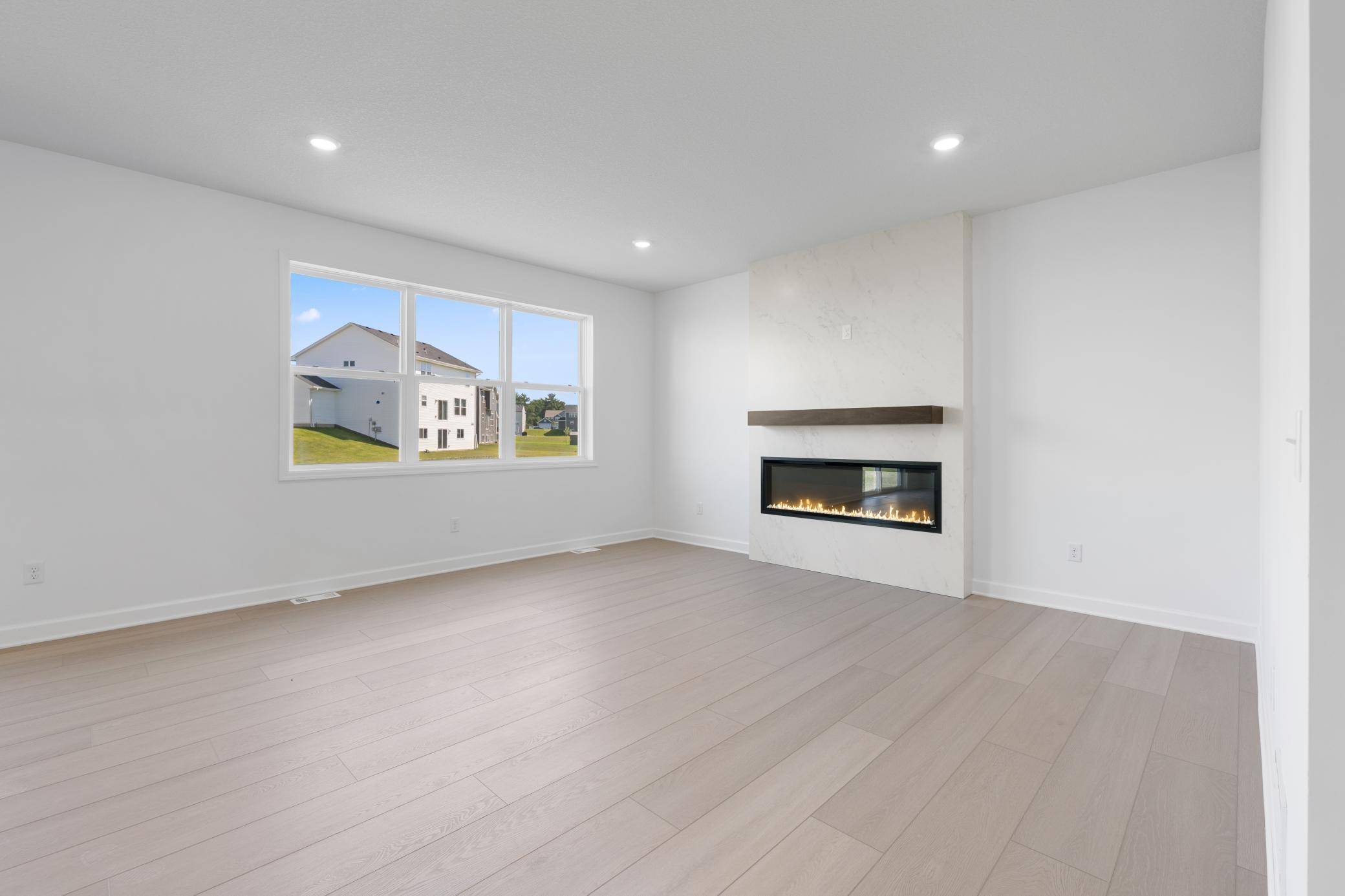 8921 Periwinkle BLVD, Woodbury, MN 55129