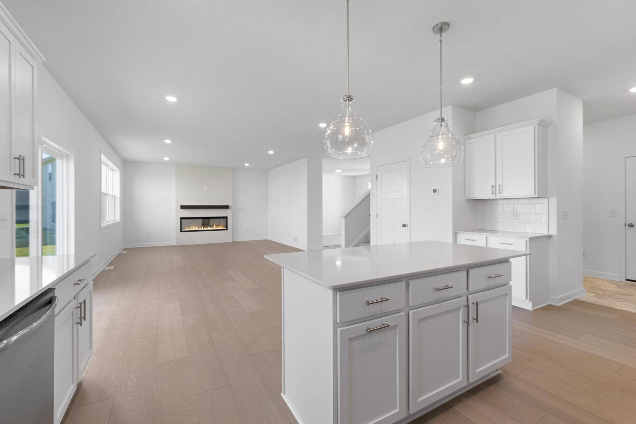 8921 Periwinkle BLVD, Woodbury, MN 55129