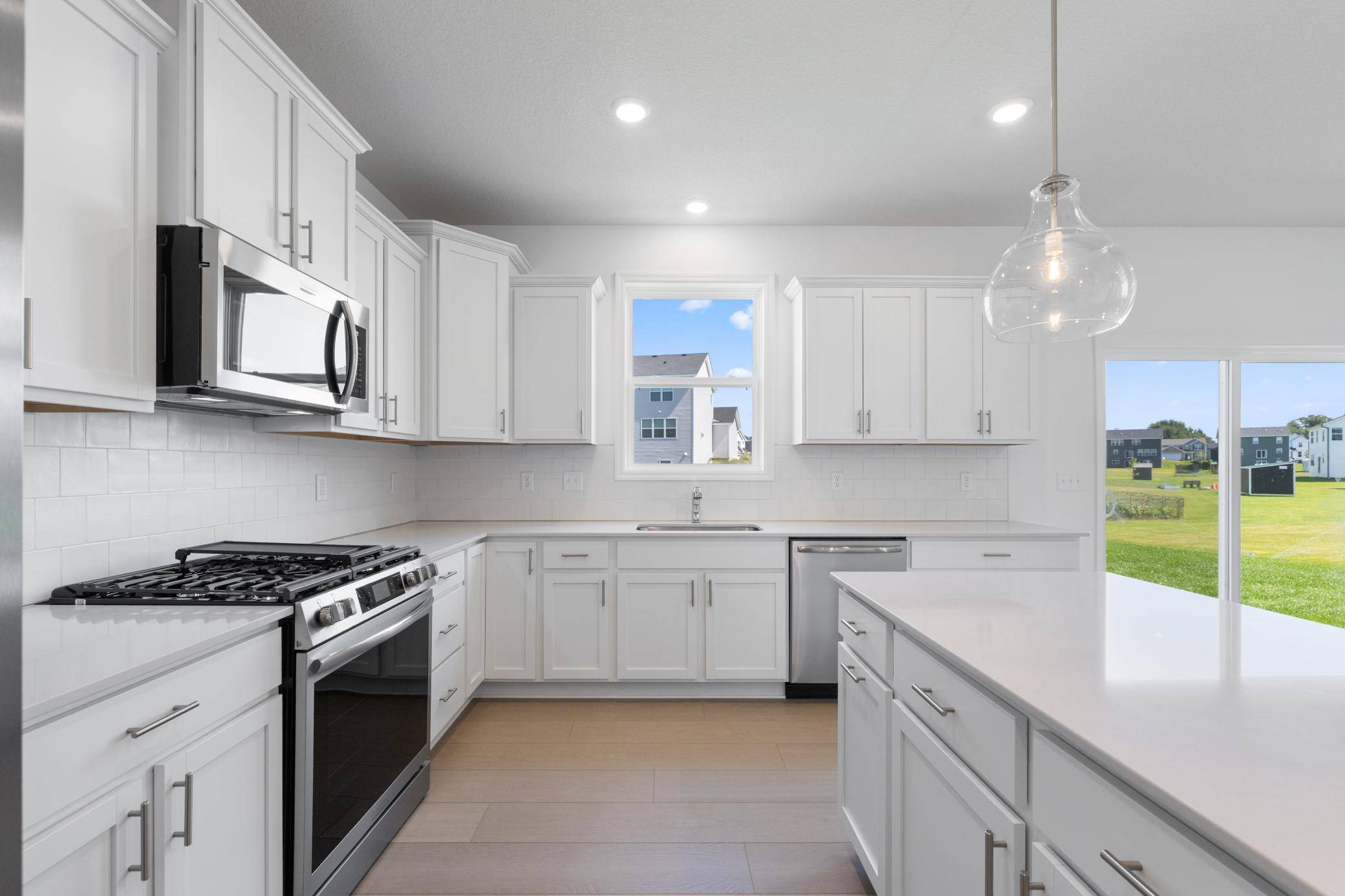 8921 Periwinkle BLVD, Woodbury, MN 55129
