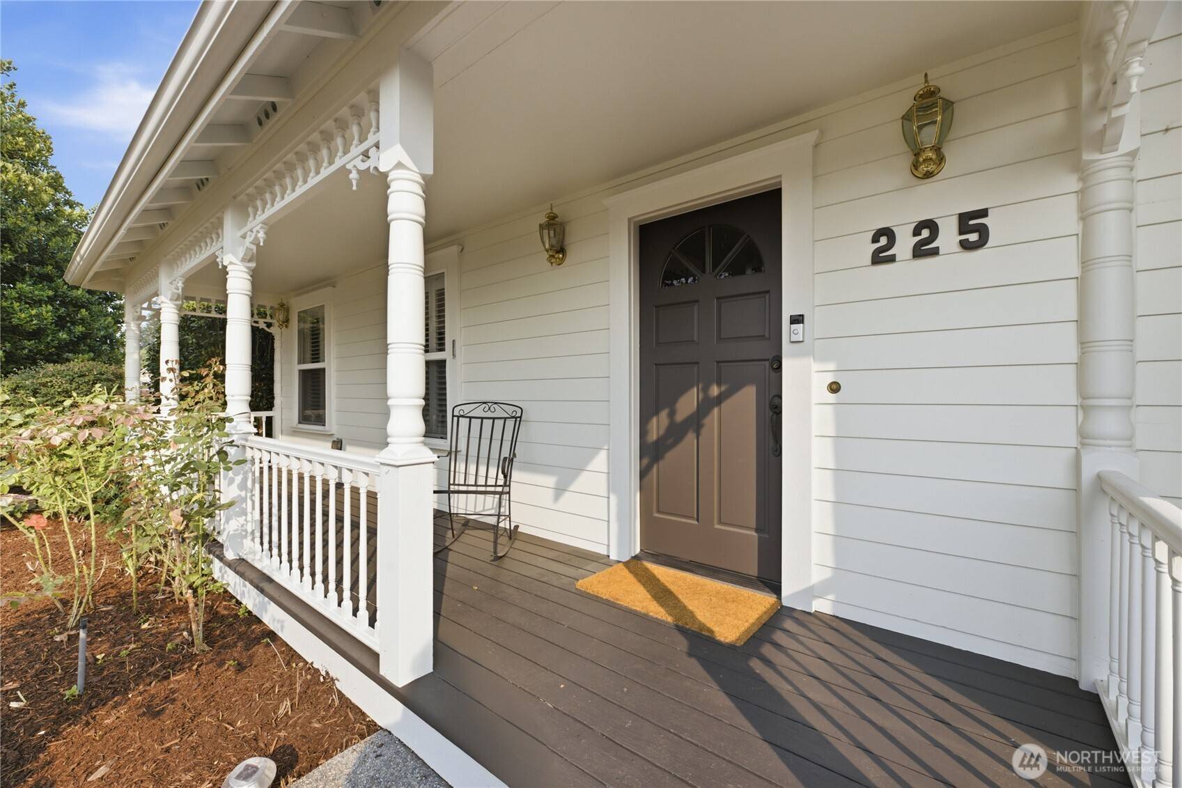 225 McElroy PL, Puyallup, WA 98371