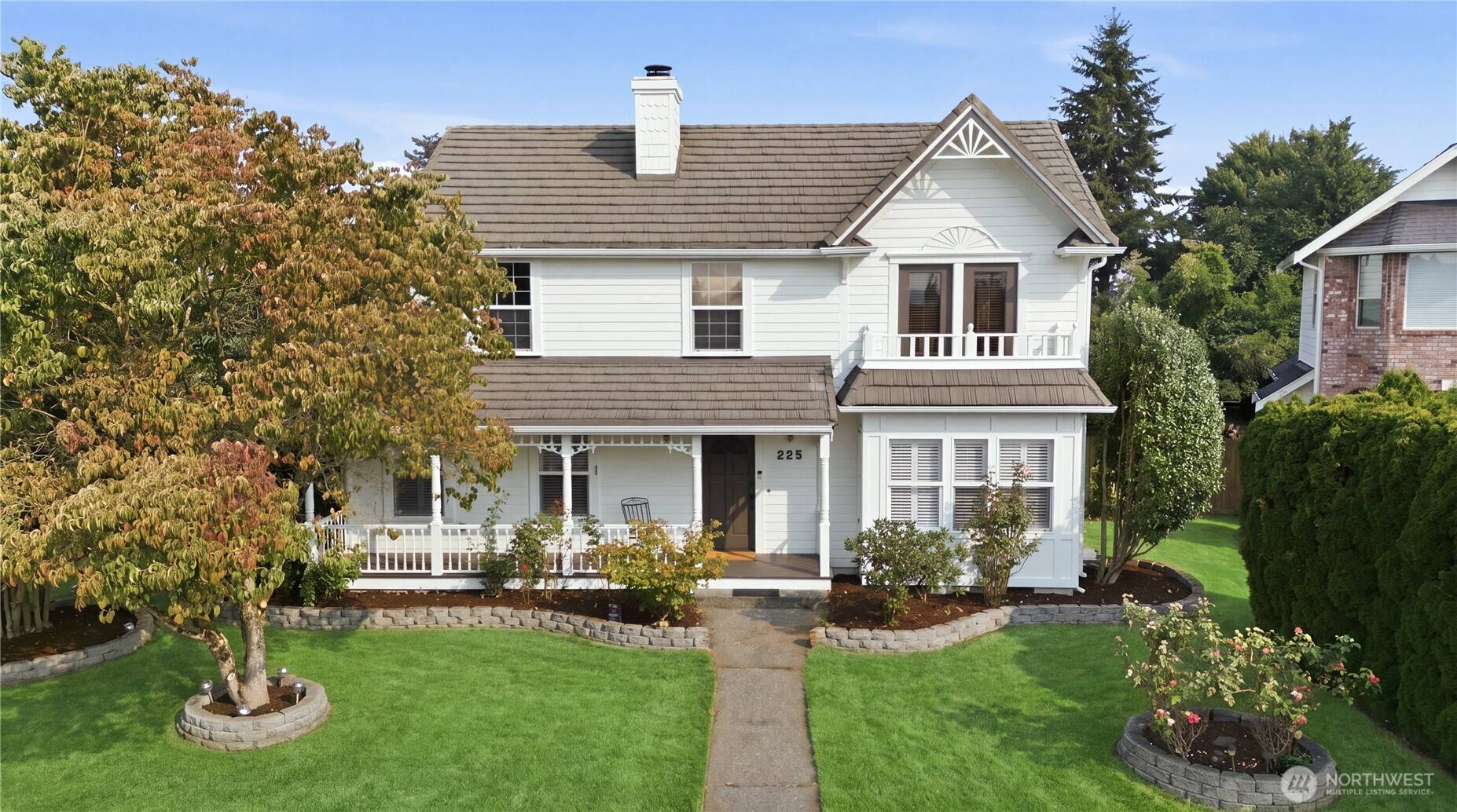 225 McElroy PL, Puyallup, WA 98371