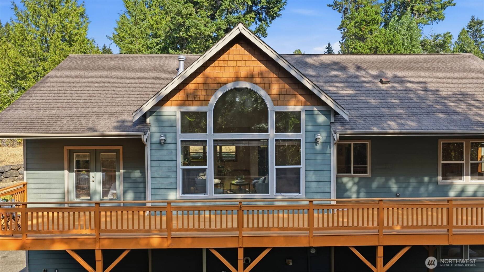 3903 Country LN NW, Bremerton, WA 98312