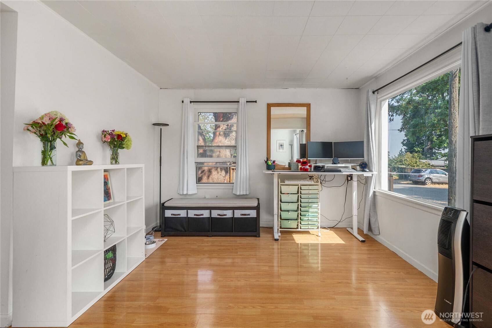 10251 3rd AVE SW, Seattle, WA 98146