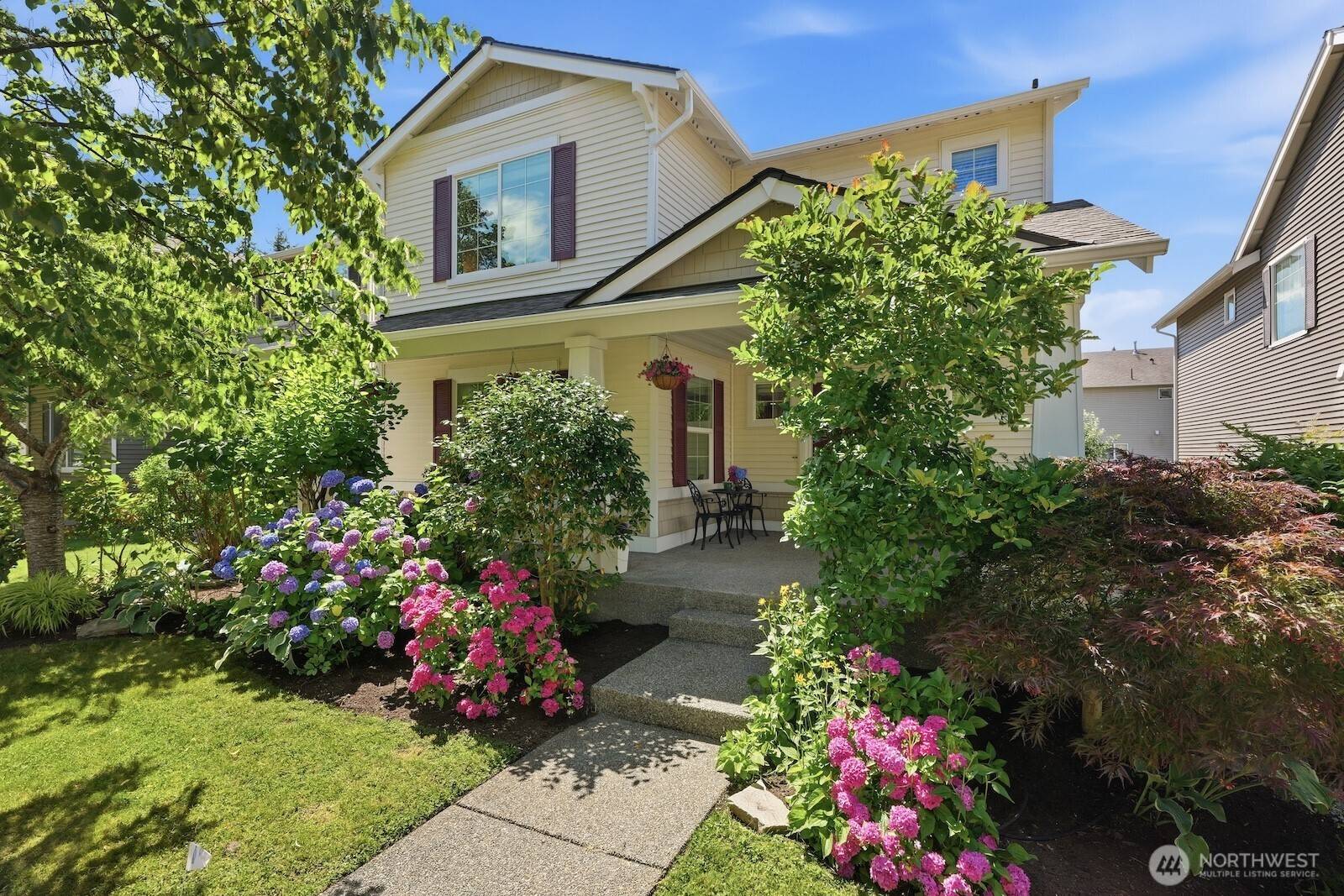 7021 Carmichael AVE SE, Snoqualmie, WA 98065