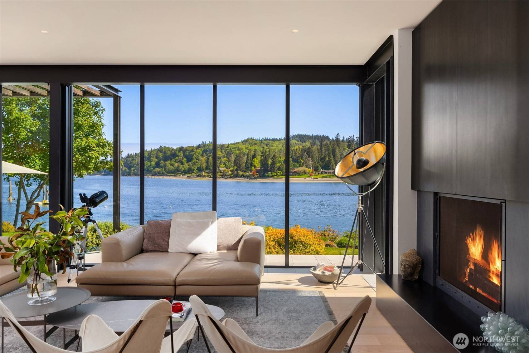 10555 NE Seaborn RD, Bainbridge Island, WA 98110