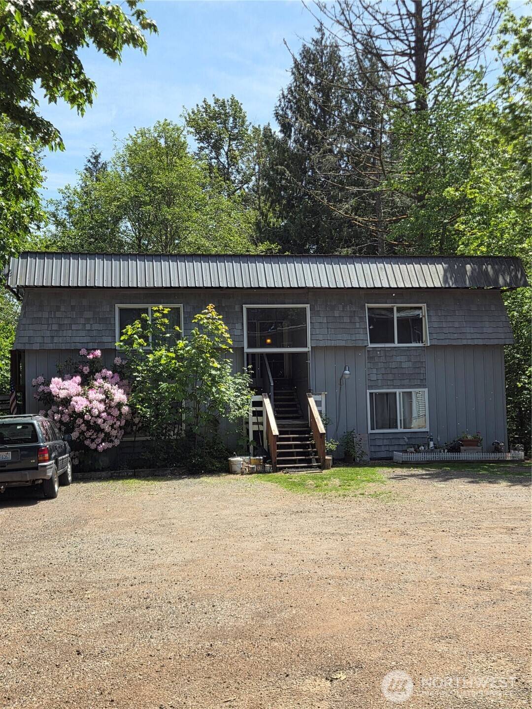 198 Cherry LN, Morton, WA 98356