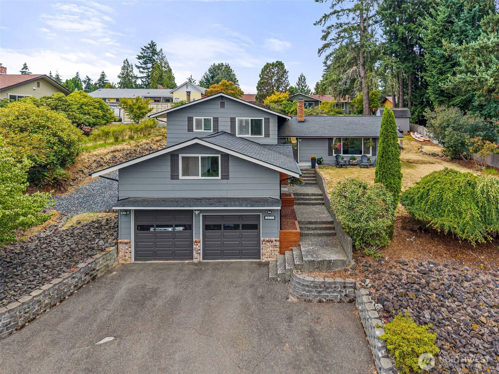 1011 Spring LN, Centralia, WA 98531