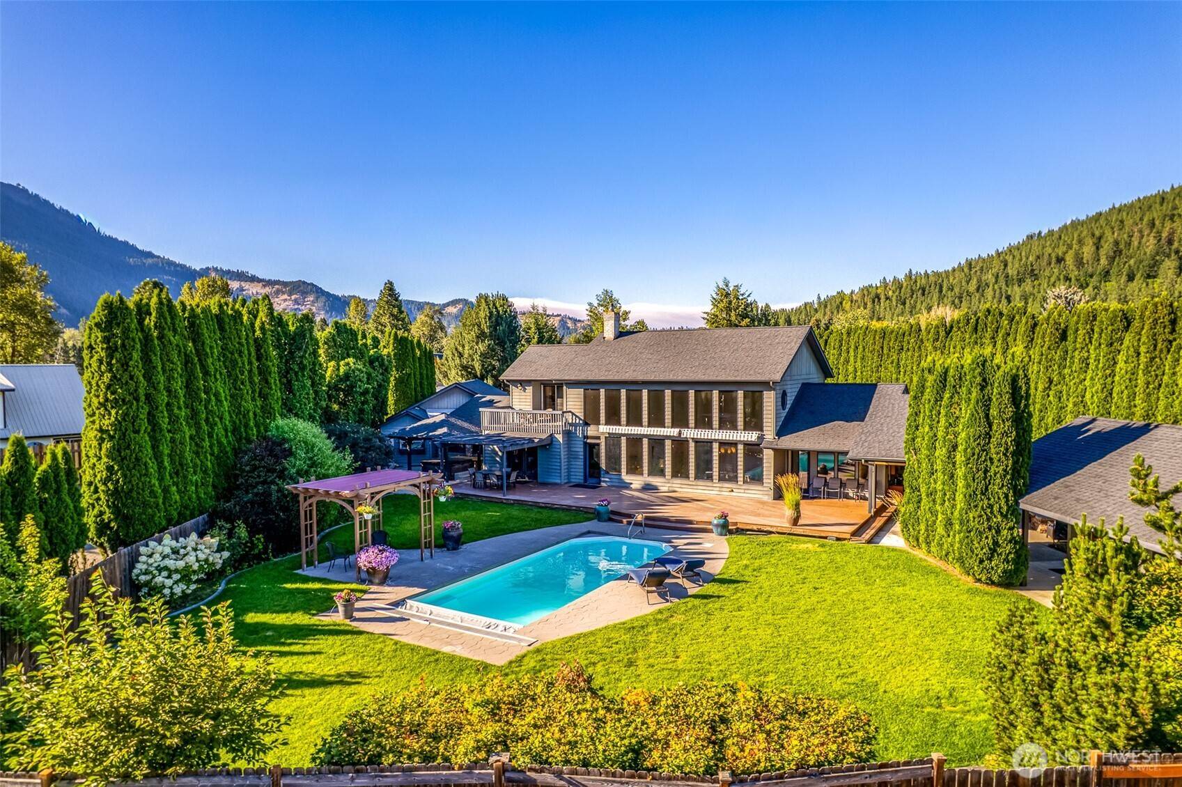 77 Joyful PL, Leavenworth, WA 98826