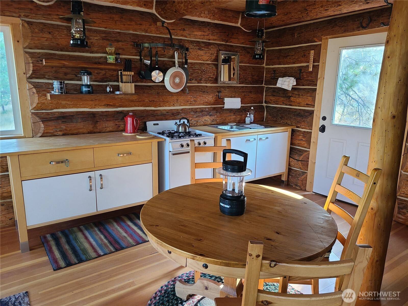 20 Doe Mountain RD, Tonasket, WA 98855