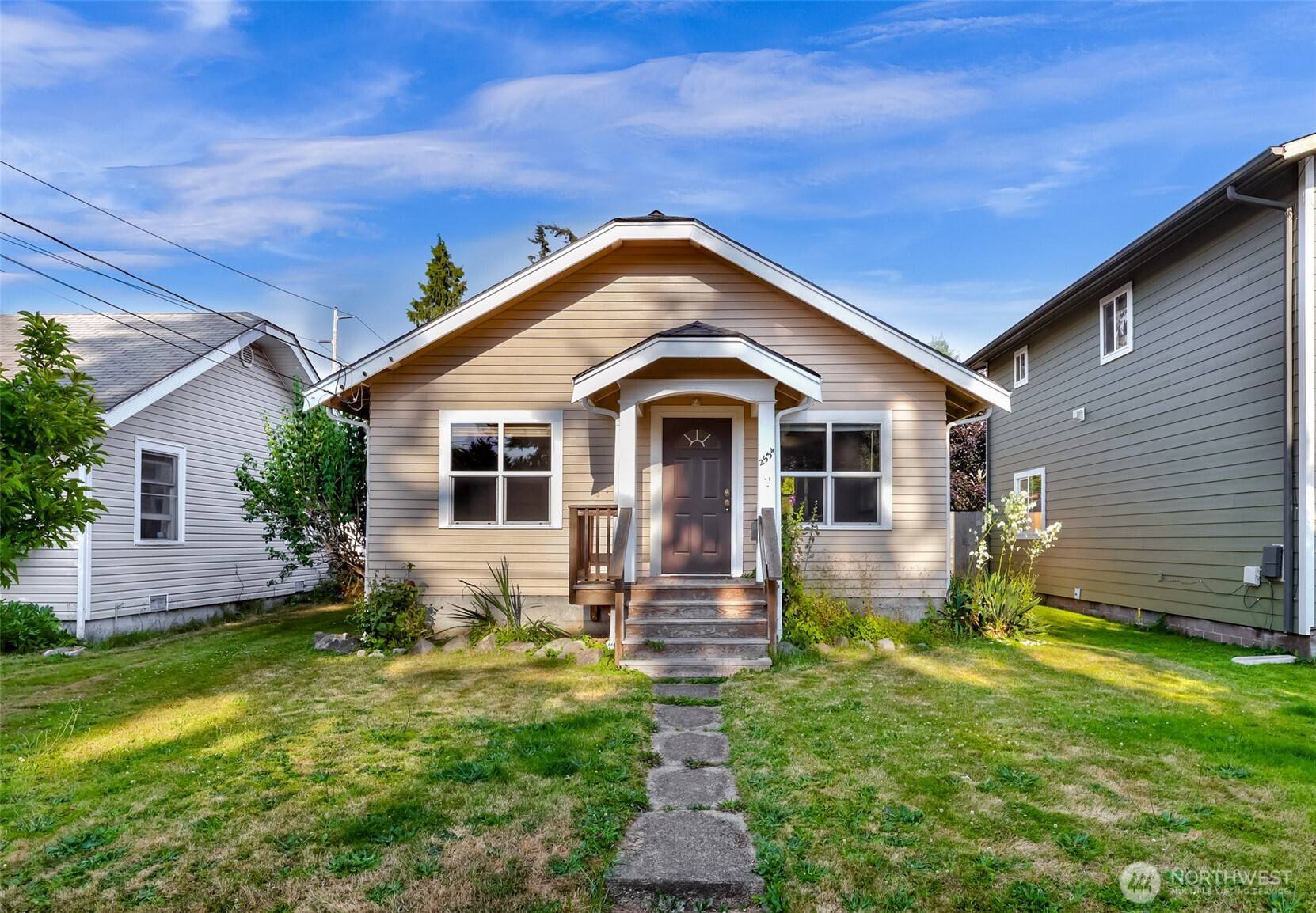 2534 Cherry ST, Bellingham, WA 98225