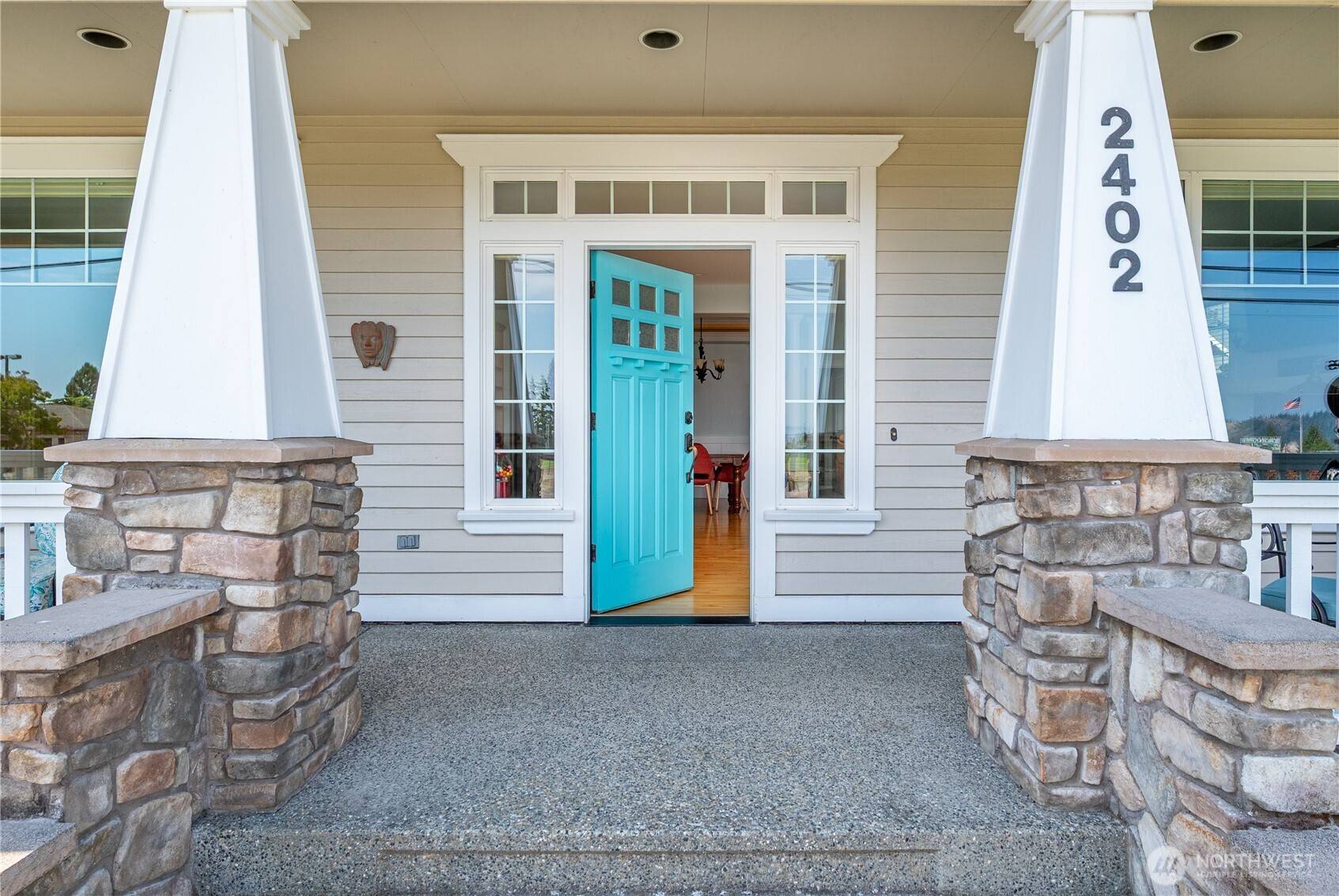 2402 J AVE, Anacortes, WA 98221
