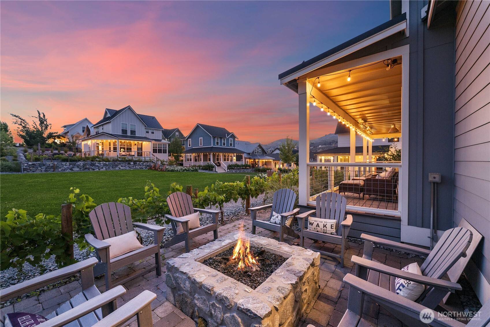 250 Bobcat Lane, Chelan, WA 98816