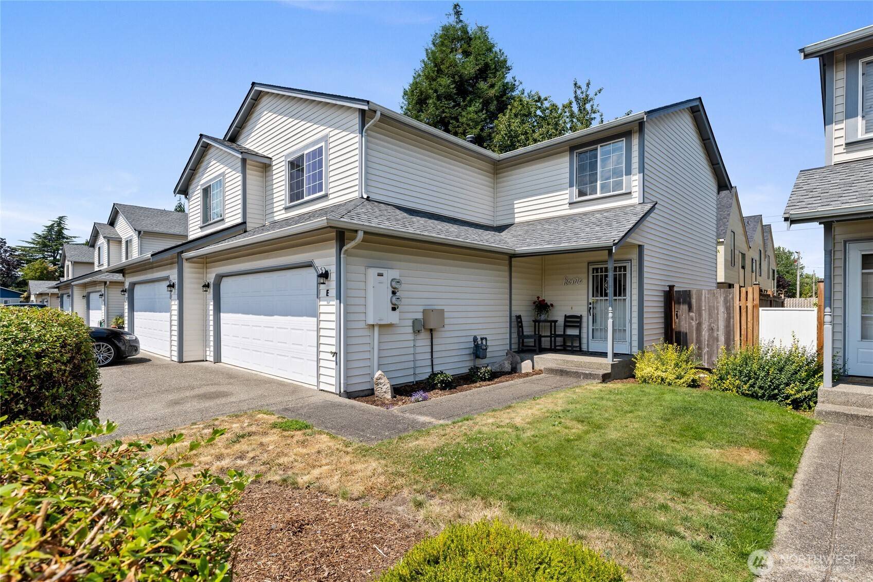 808 13th ST SE #E, Puyallup, WA 98372