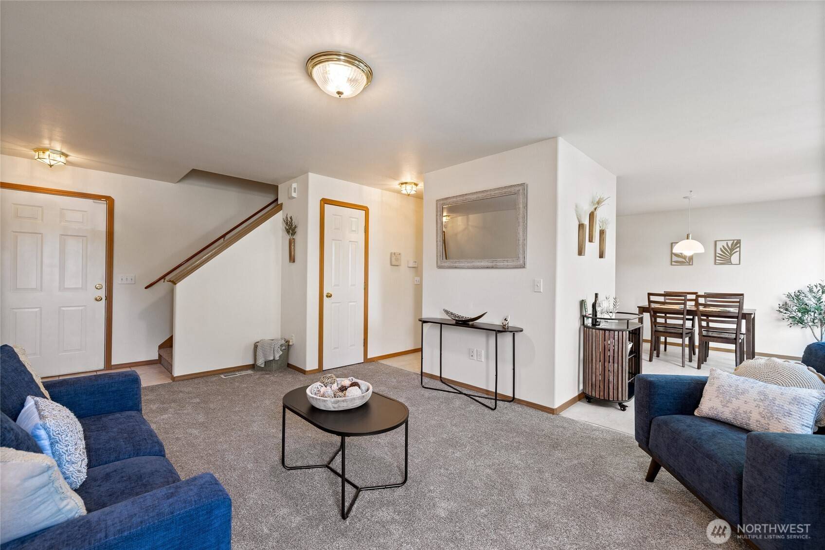808 13th ST SE #E, Puyallup, WA 98372