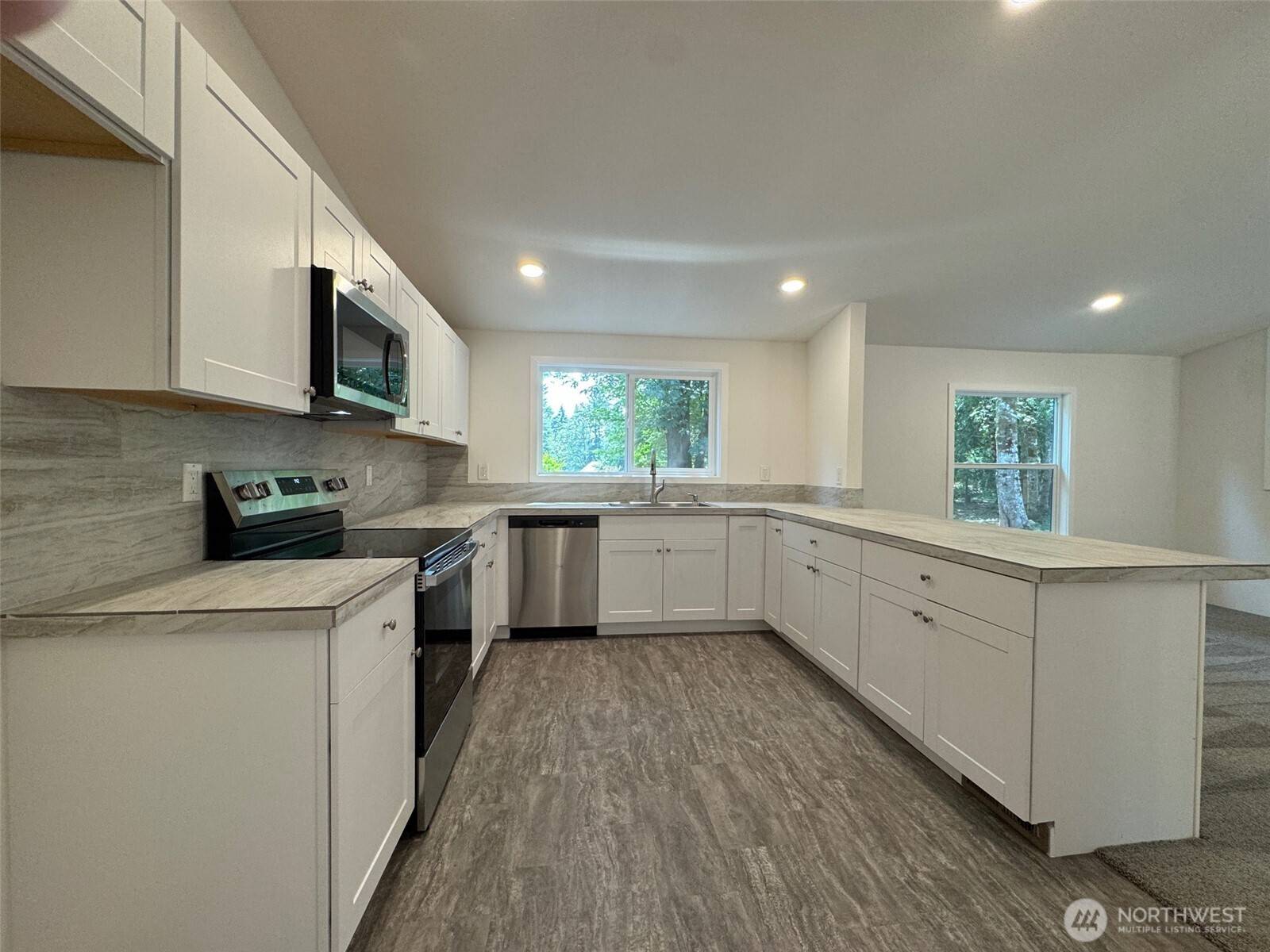 206 Tara LN, Vader, WA 98593