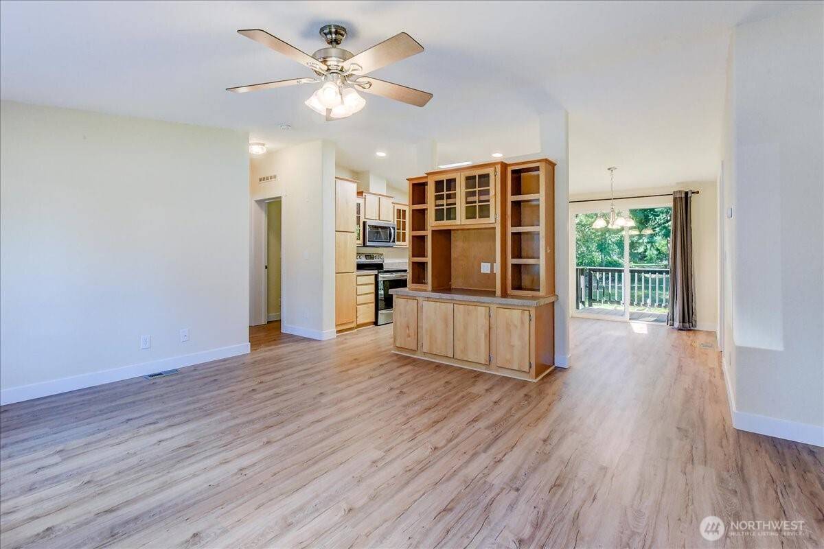 3315 207 PL SE, Bothell, WA 98012