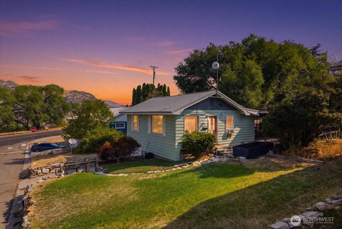 807 Birch Street, Coulee Dam, WA 99116