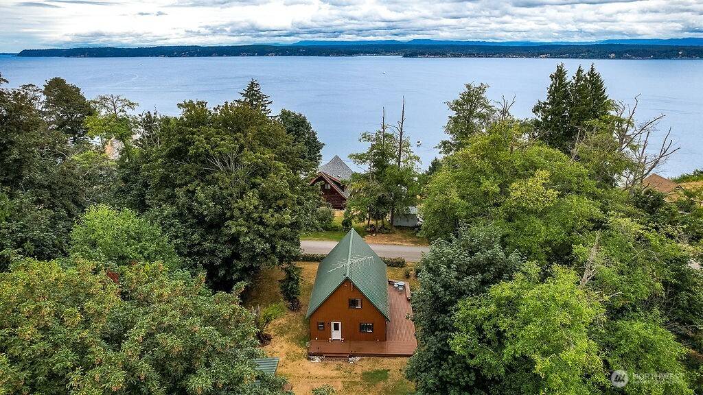 55 A Snohomish WAY, Hat Island, WA 98206