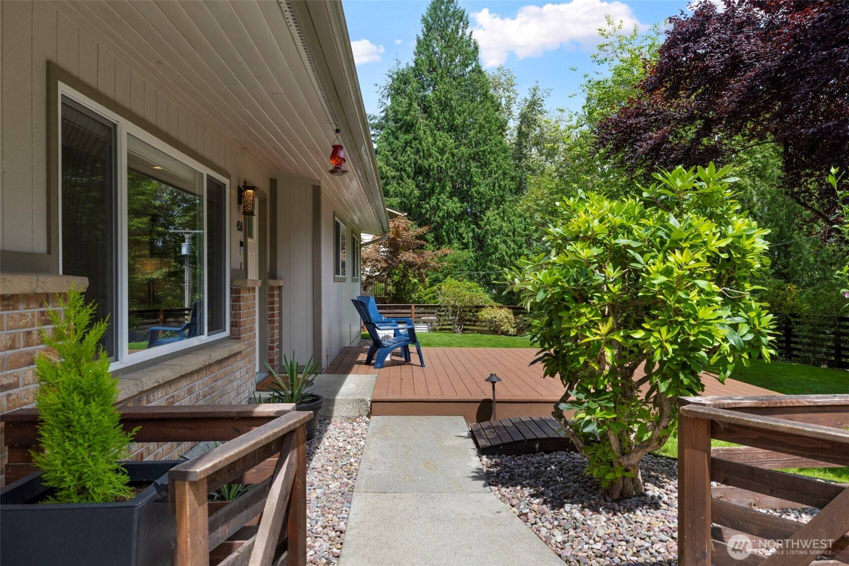 450 Mount Defiance CIR SW, Issaquah, WA 98027