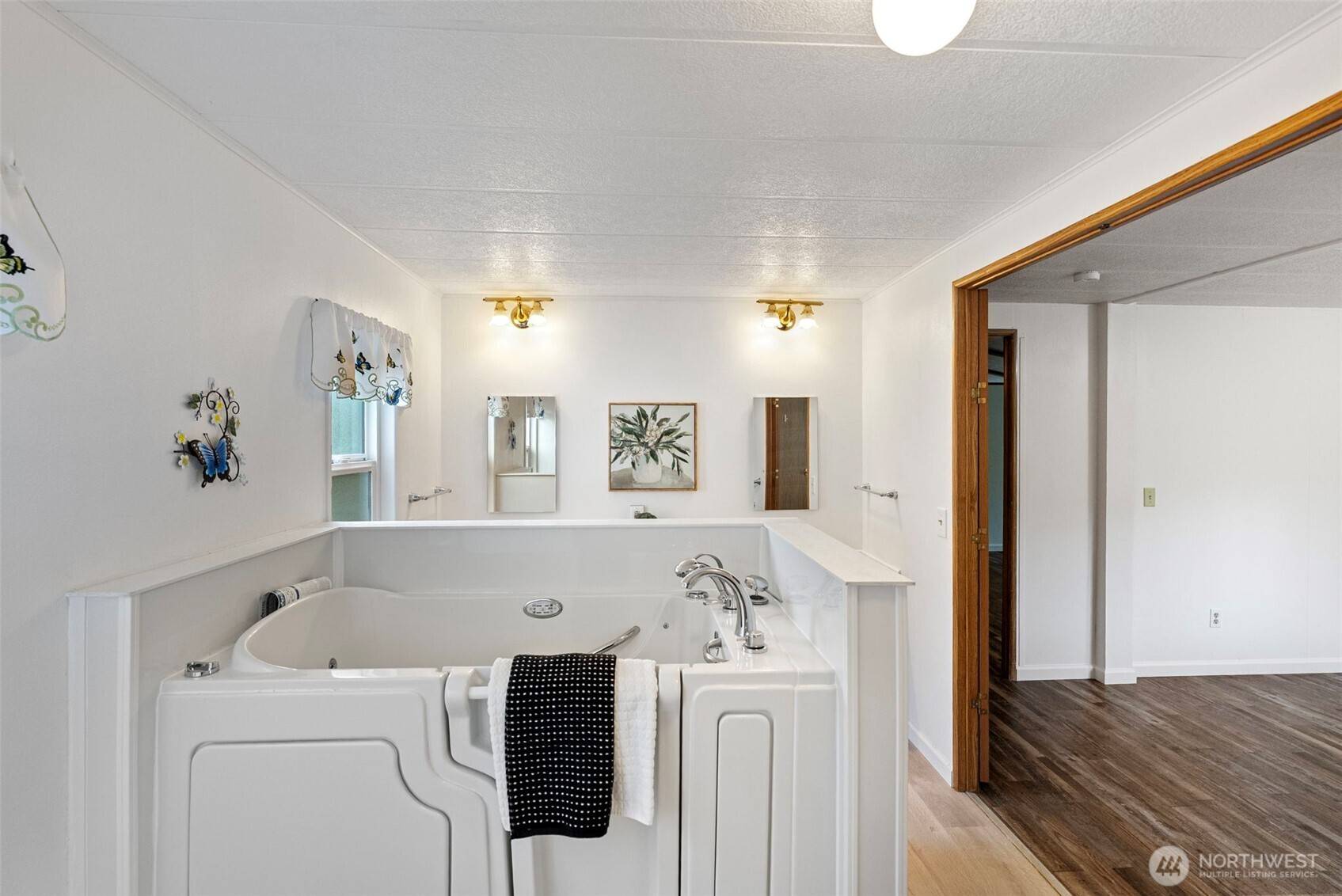 6768 NE Aquarius LN #86, Bremerton, WA 98311