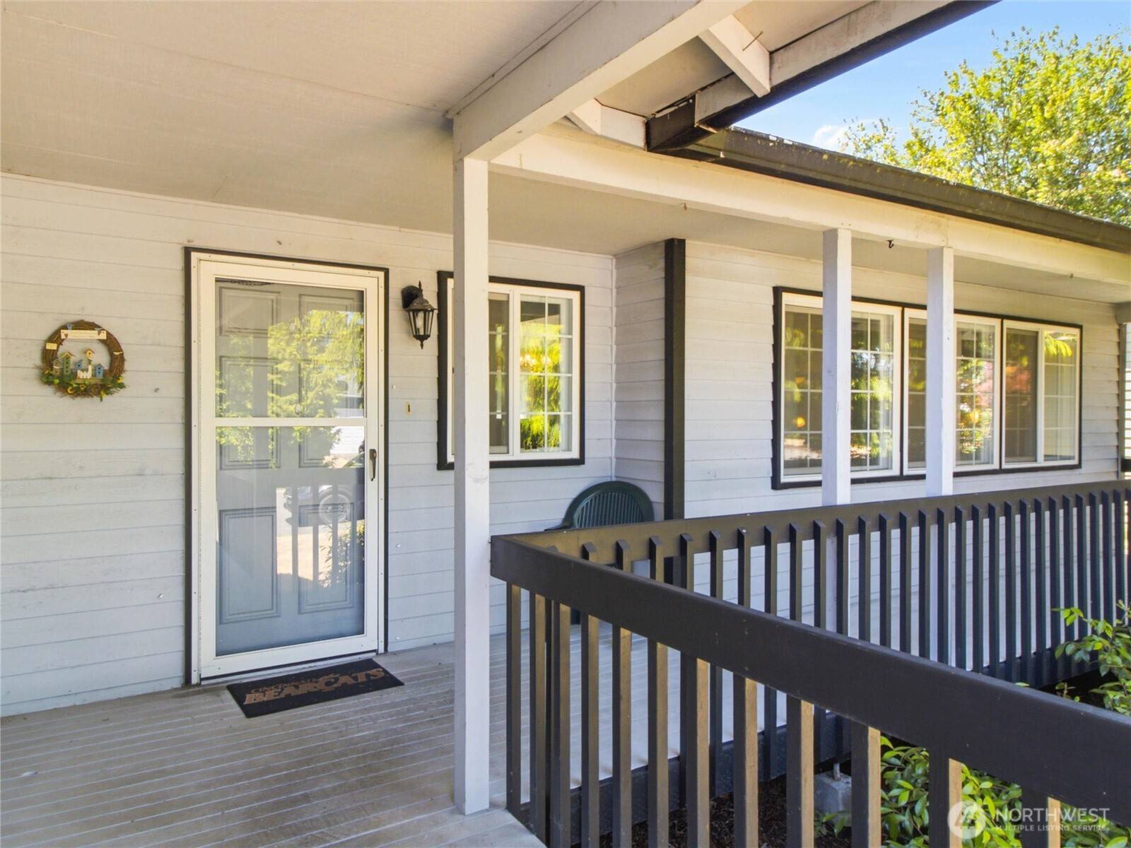1239 S 236th PL, Des Moines, WA 98198