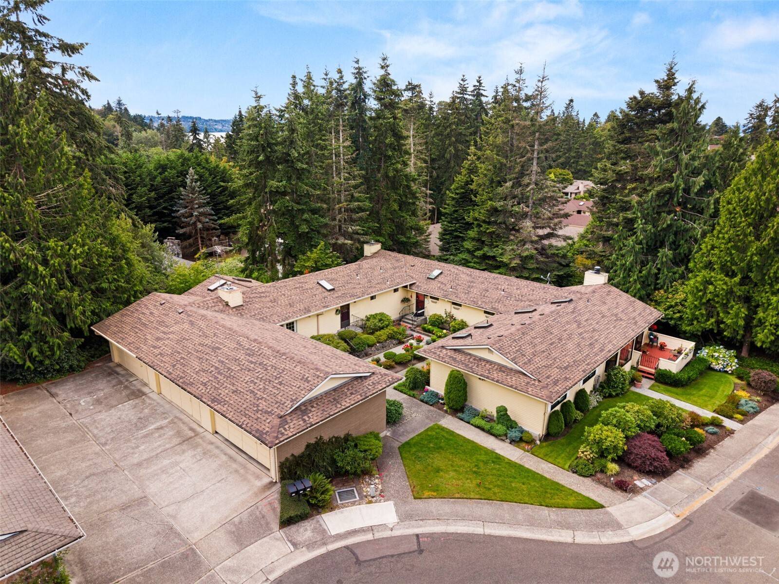 1111 S 249th PL, Des Moines, WA 98198
