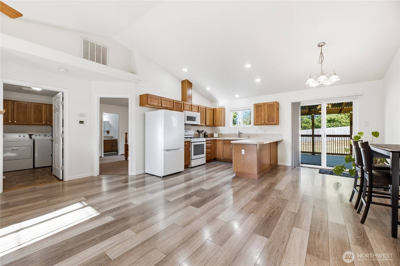815 Cody ST SE, Rainier, WA 98576