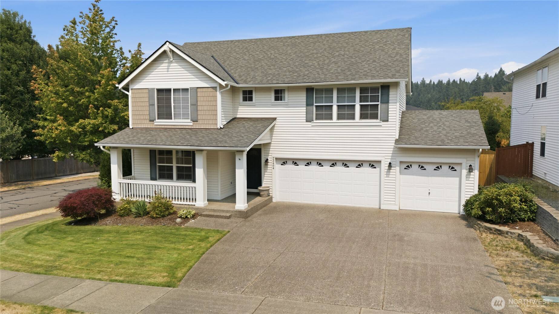 23404 SE 263rd ST, Maple Valley, WA 98038