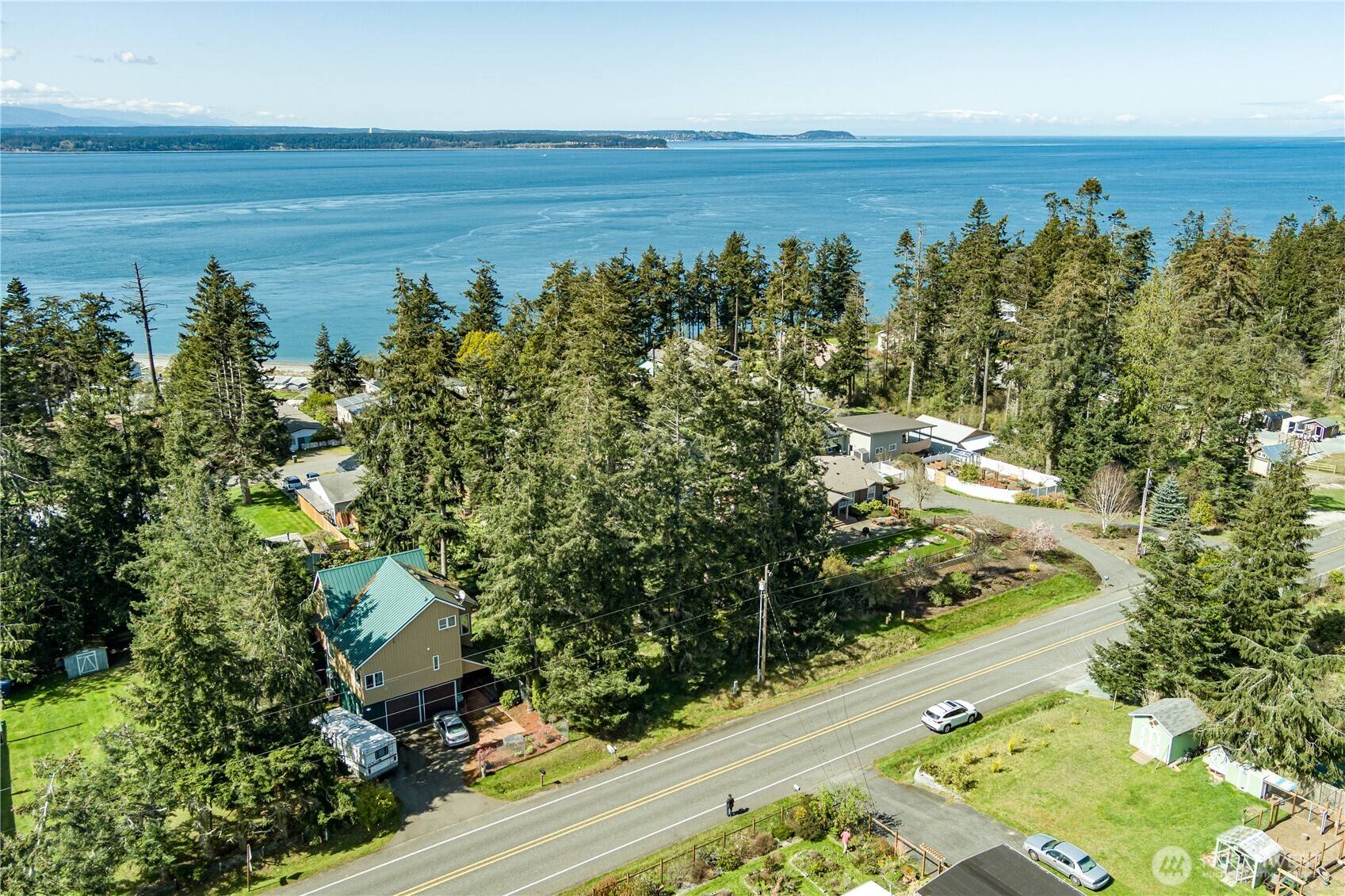 3544 Smugglers Cove RD, Greenbank, WA 98253